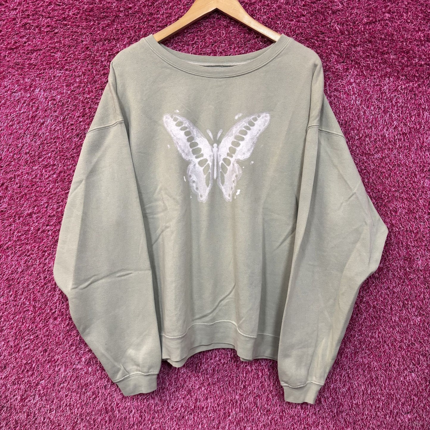 Butterfly Design Golden Hour Light Green  Oversized Sweatshirt Women's Large