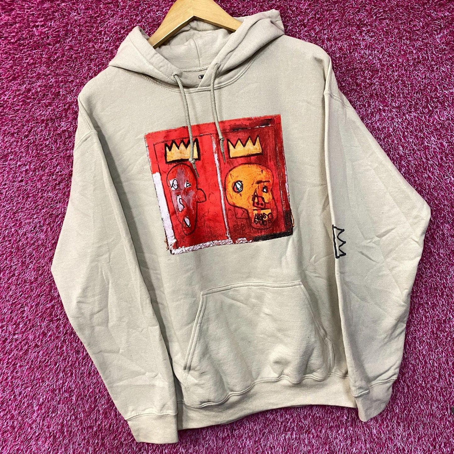 Jean Michel Basquiat Crown King Design Biege Hoodie size Medium