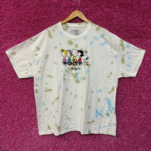 Peanuts Snoopy and the Gang Tie Dye Tshirt size XL