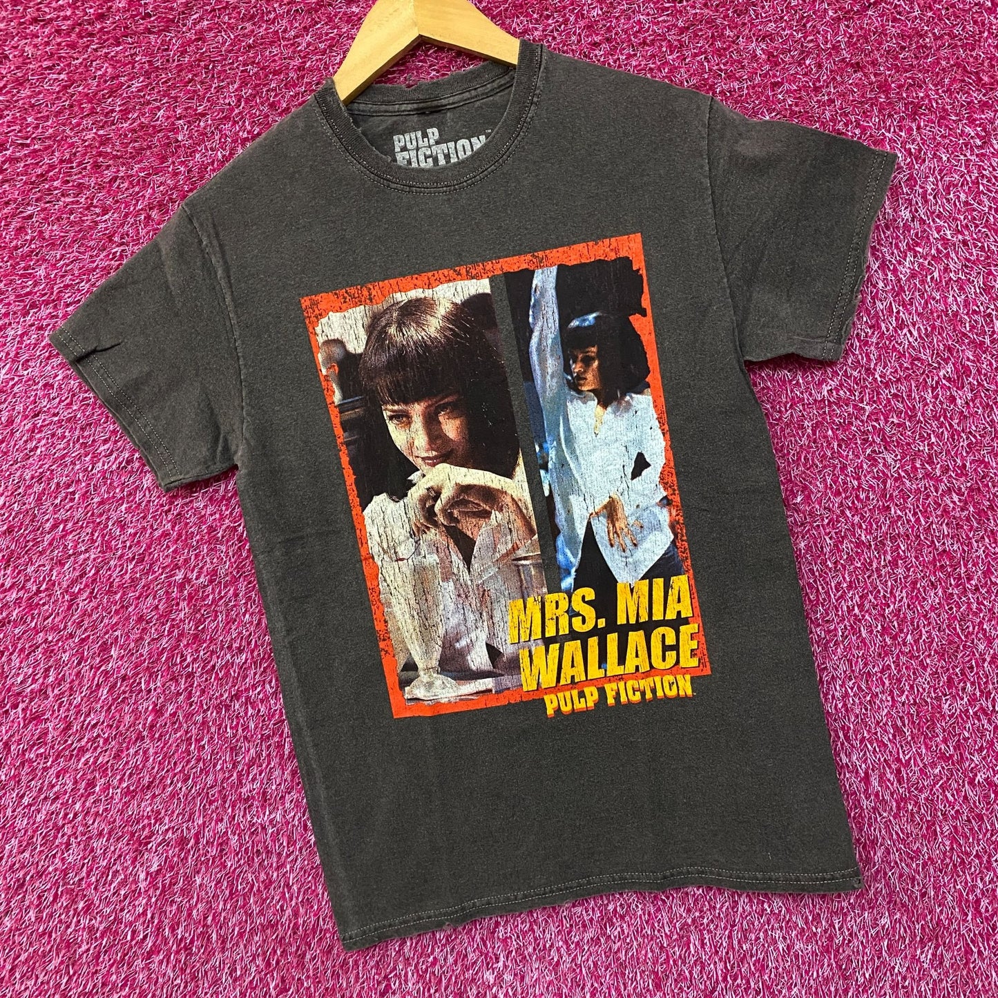 Mrs. Mia Wallace Pulp Fiction T-Shirt Small