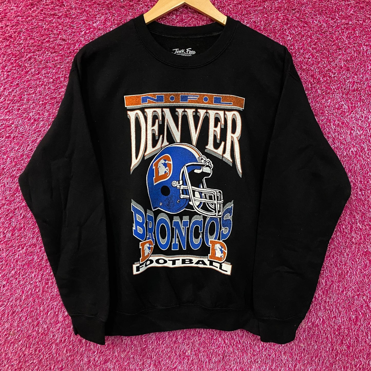 Junk Food Clothing Denver Broncos Helmet Logo Sweatshirt Small
