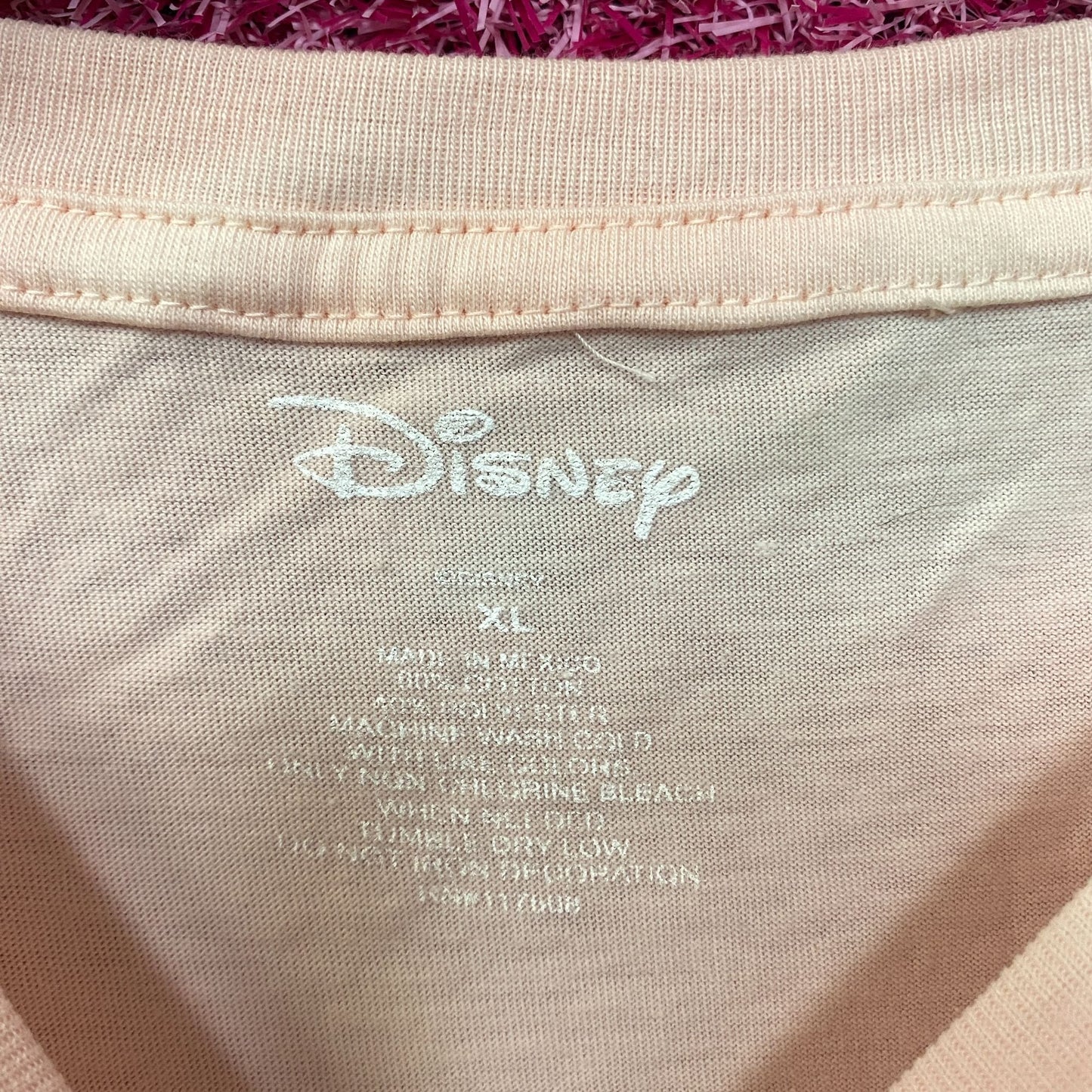 Disney Mini Mouse Kiss Pink T-Shirt XL