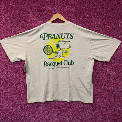 Junk Food Clothing X Peanuts Racquet Club Snoopy Tshirt size L/XL