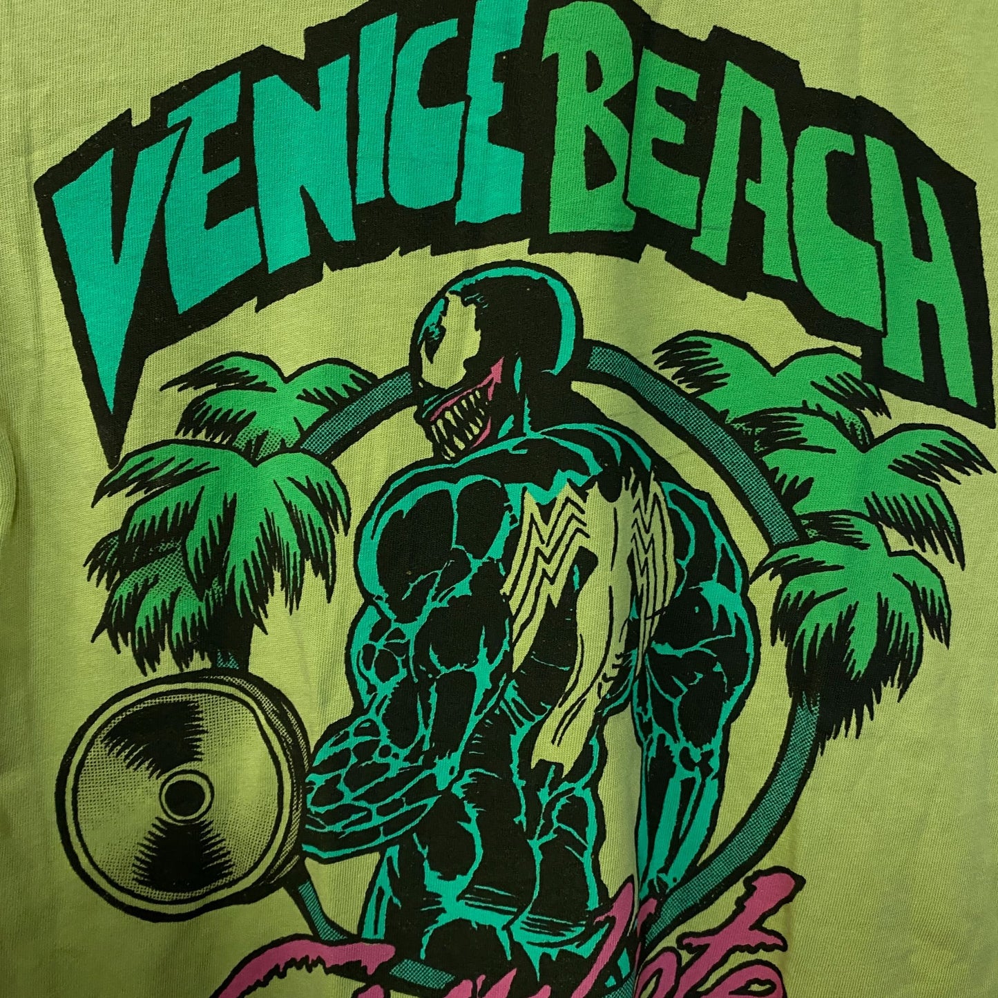 Junk Food Clothing Venice Beach Gymbiote Venom Graphic Women's T-Shirt XS