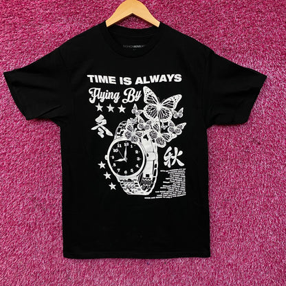 Fashion Nova Time Is Always Flying By Graphic T-Shirt Medium