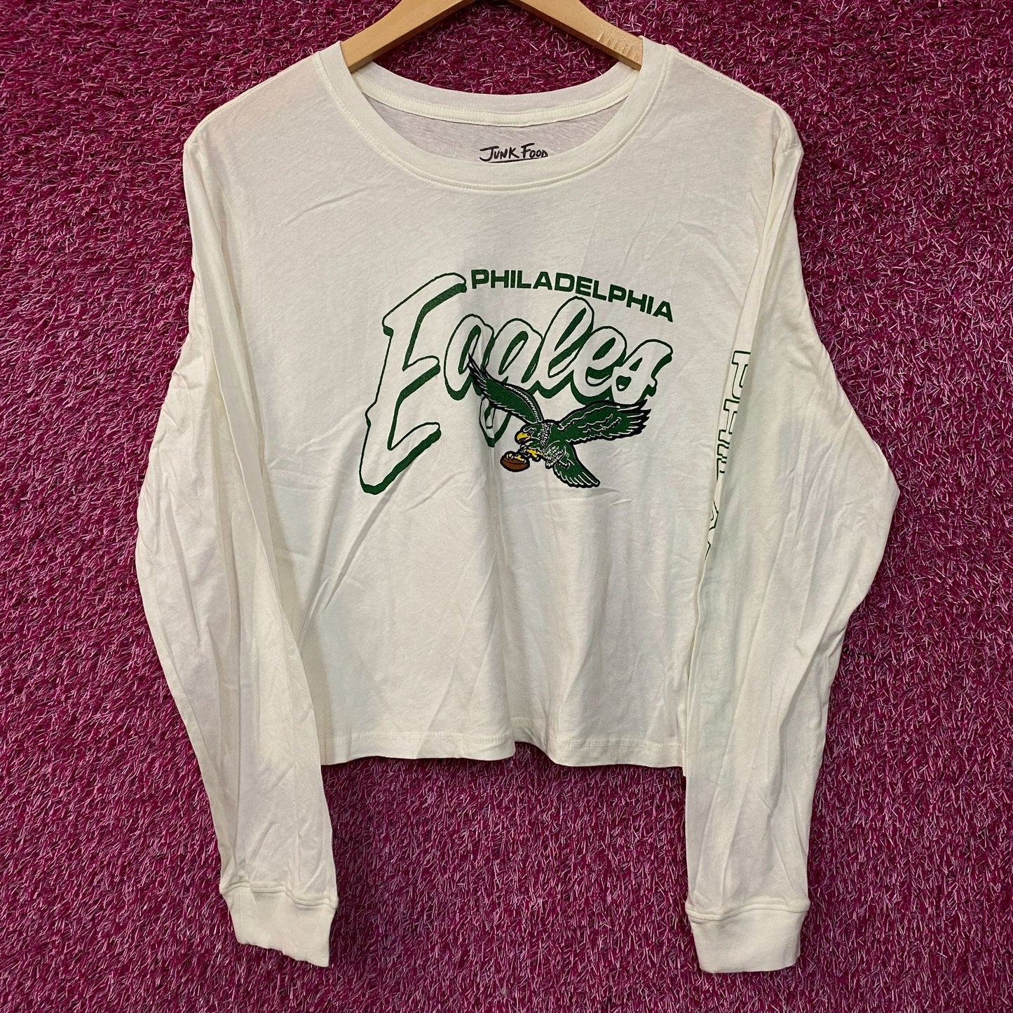 Junk Food Clothing NFL Philadelphia Eagles Touchdown Long Sleeve Cropped T-Shirt Small