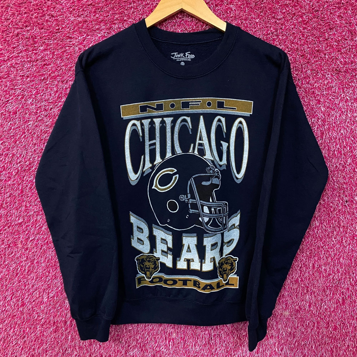 Junk Food Chicago Bears Logo Helmet Flea Market Crew sweatshirt XS