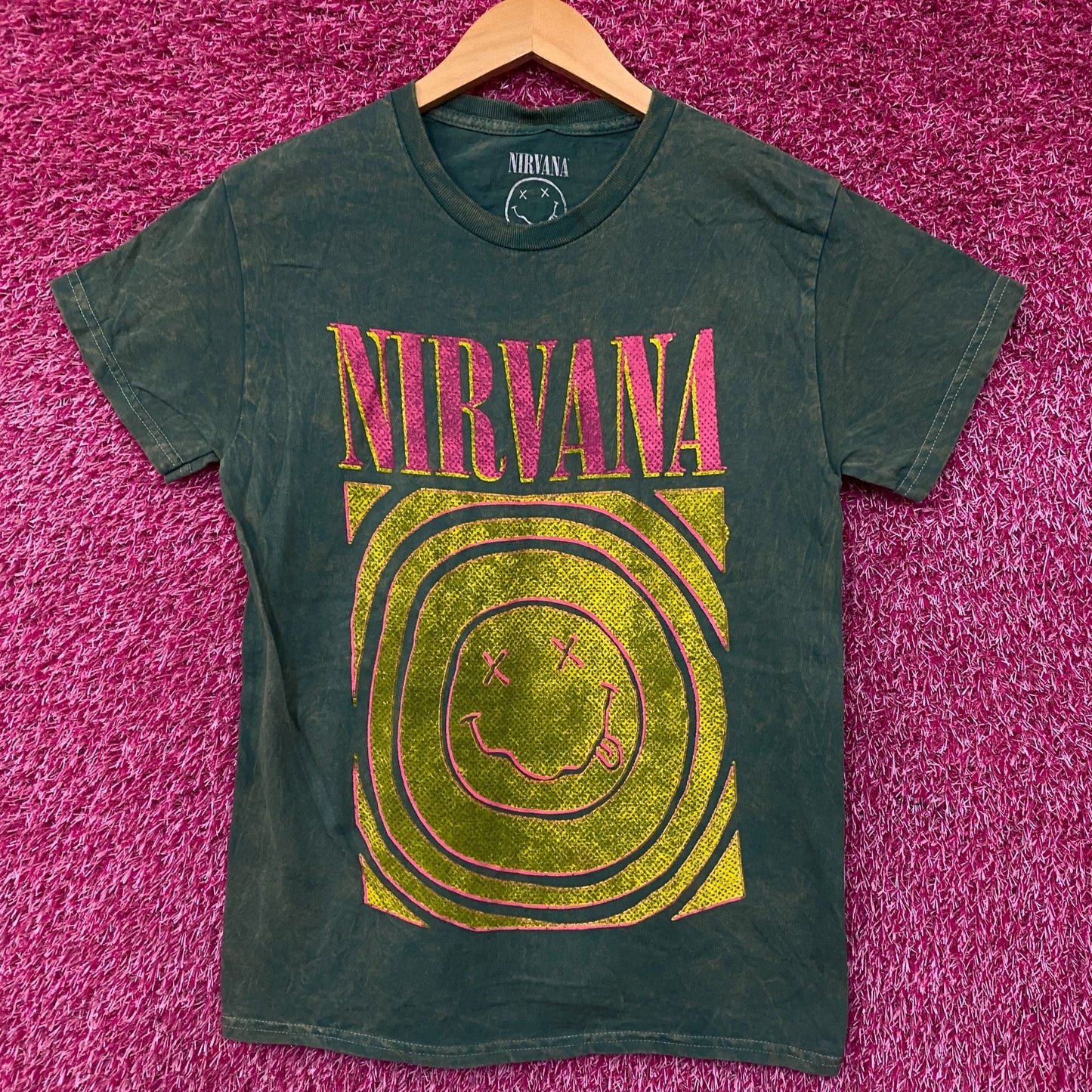 Nirvana Nevermind Album Dead Smiley Face Logo T-Shirt Small