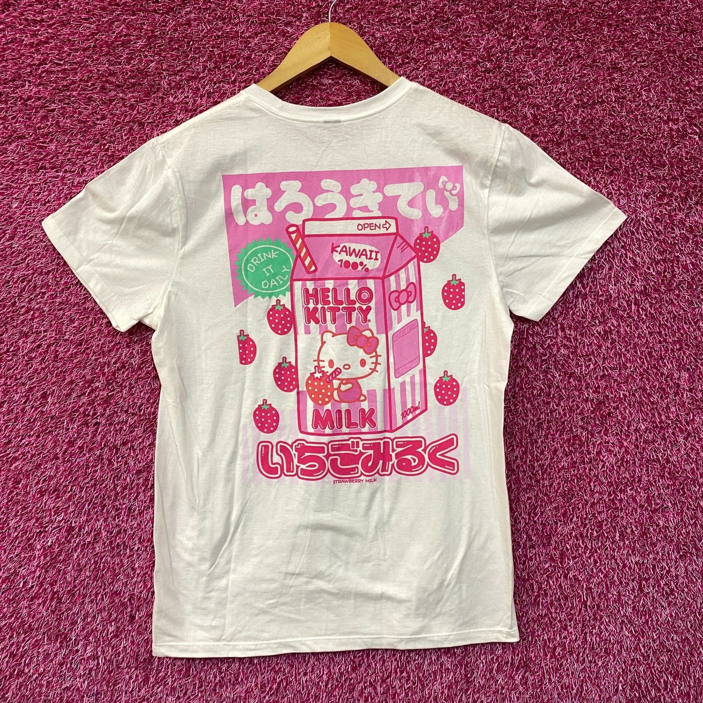 Hello Kitty Strawberry Milk Kawaii Graphic Design T-Shirt Small