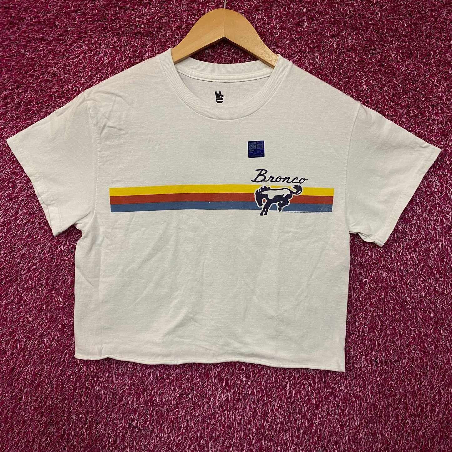 Junk Food Clothing "Bronco 66" Graphic Women's Crop Tee XS