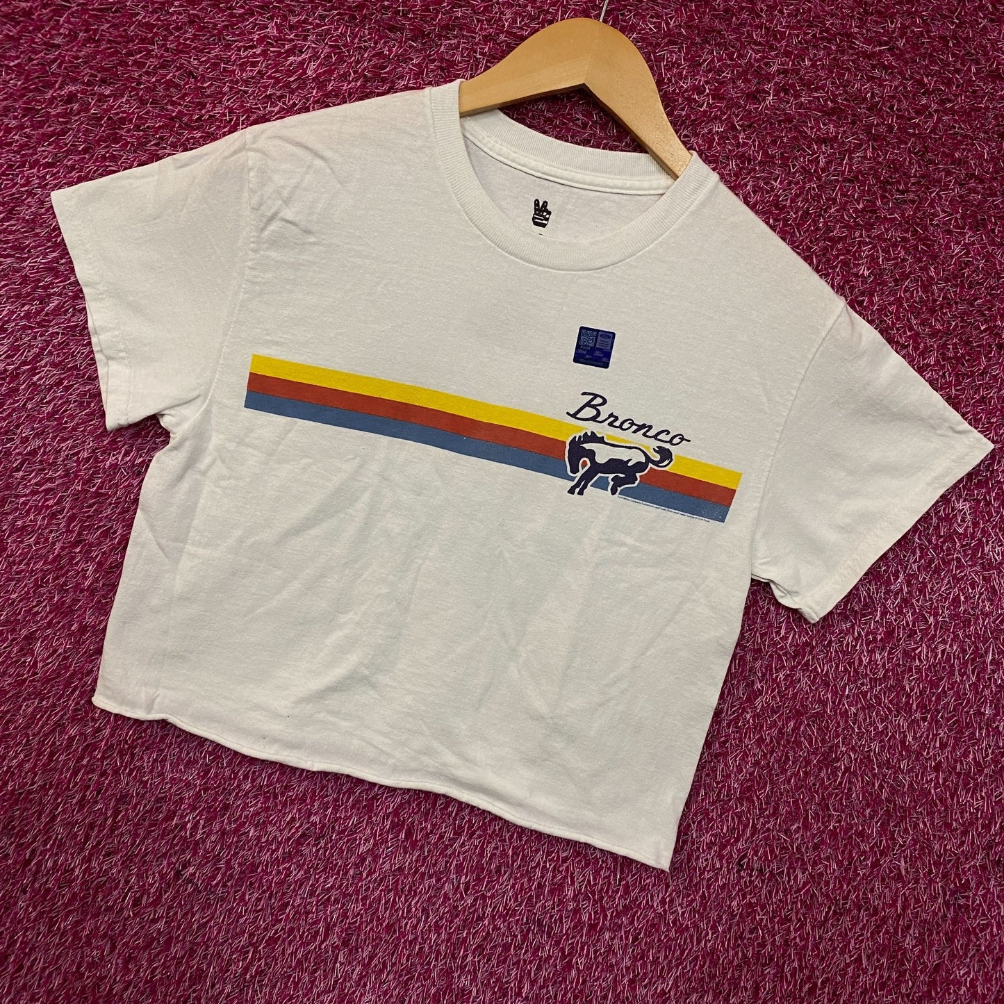 Junk Food Clothing "Bronco 66" Graphic Women's Crop Tee XS