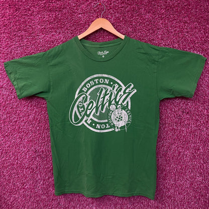 Junk Food Clothing Boston Celtics Crest Women's Vintage Style T-Shirt Medium