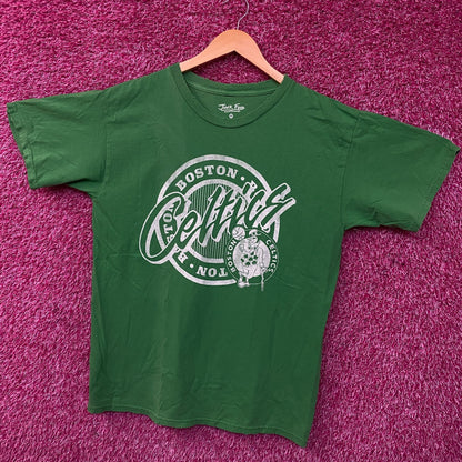 Junk Food Clothing Boston Celtics Crest Women's Vintage Style T-Shirt Medium