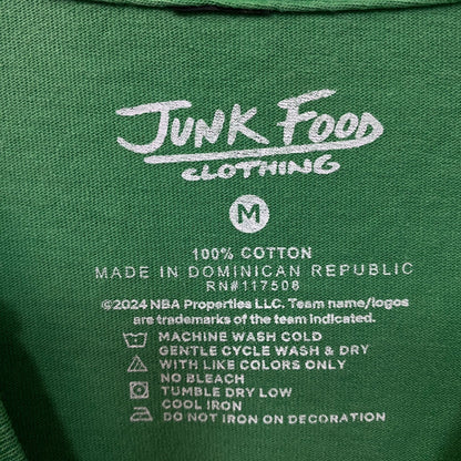 Junk Food Clothing Boston Celtics Crest Women's Vintage Style T-Shirt Medium