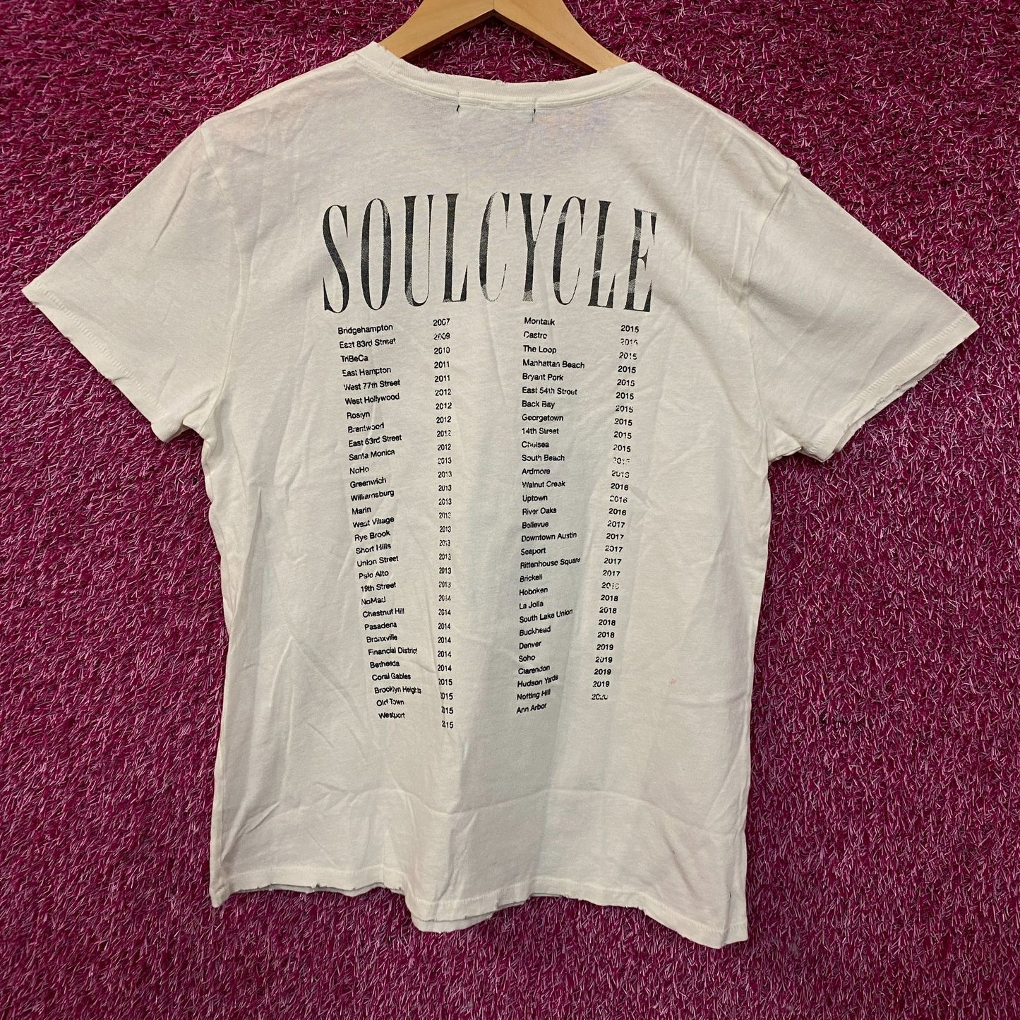 SoulCycle Studio Tour 24 Retro Graphic T-Shirt Small