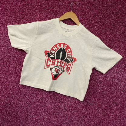 Junk Food Clothing NFL Kansas City Chiefs Women's Mock Neck Crop Tee XS