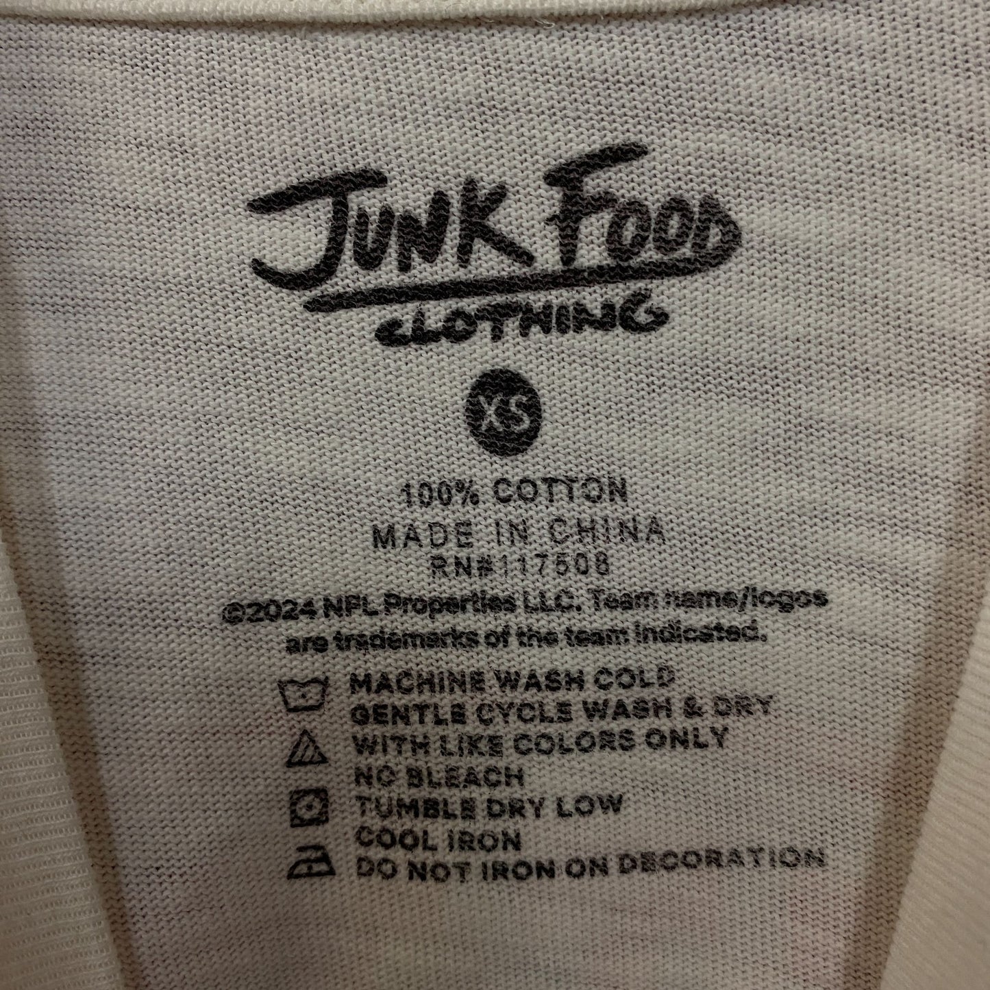 Junk Food Clothing NFL Kansas City Chiefs Women's Mock Neck Crop Tee XS