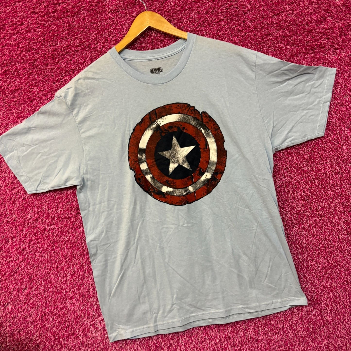 Marvel Captain America Shield Comic Book Tshirt size XL