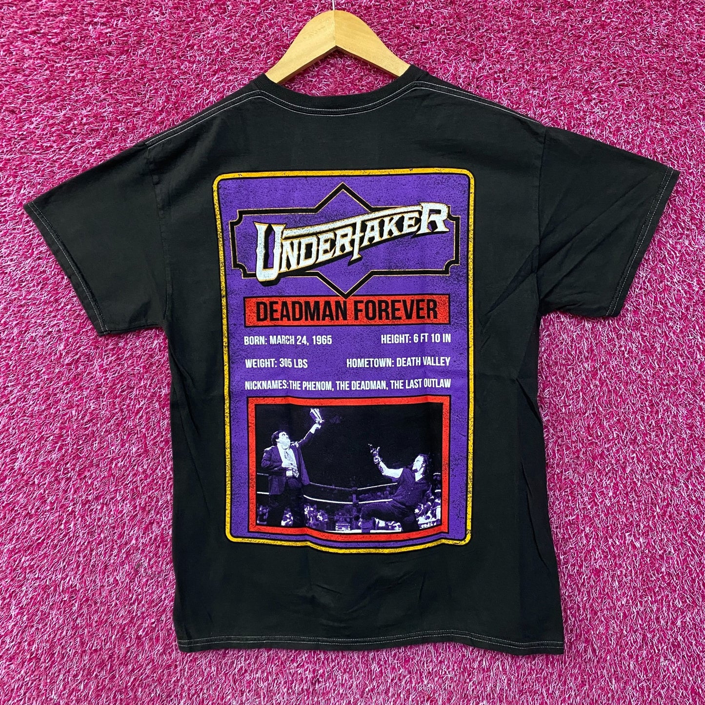 WWE The Undertaker Trading Card T-Shirt Medium