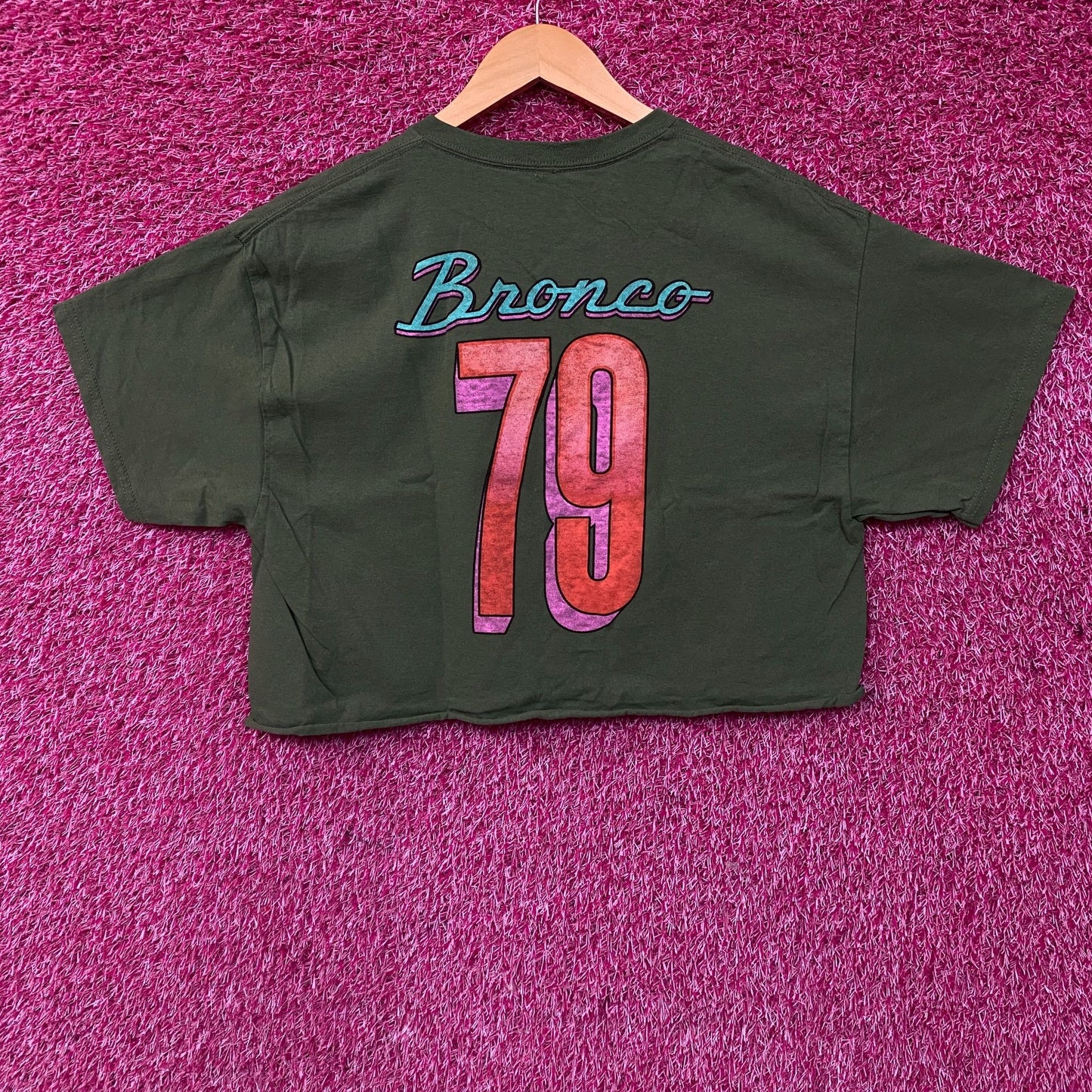 Junk Food Clothing Ford Bronco Off Road Ready Flea Market Women's Crop Tee Small