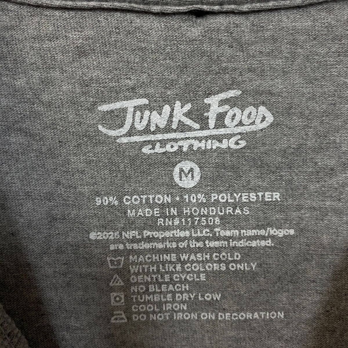 Junk Food Buffalo Bills Vintage Style Graphic T-Shirt Medium