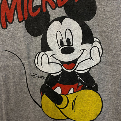 Disney Mickey Mouse Sitting Graphic T-Shirt Small