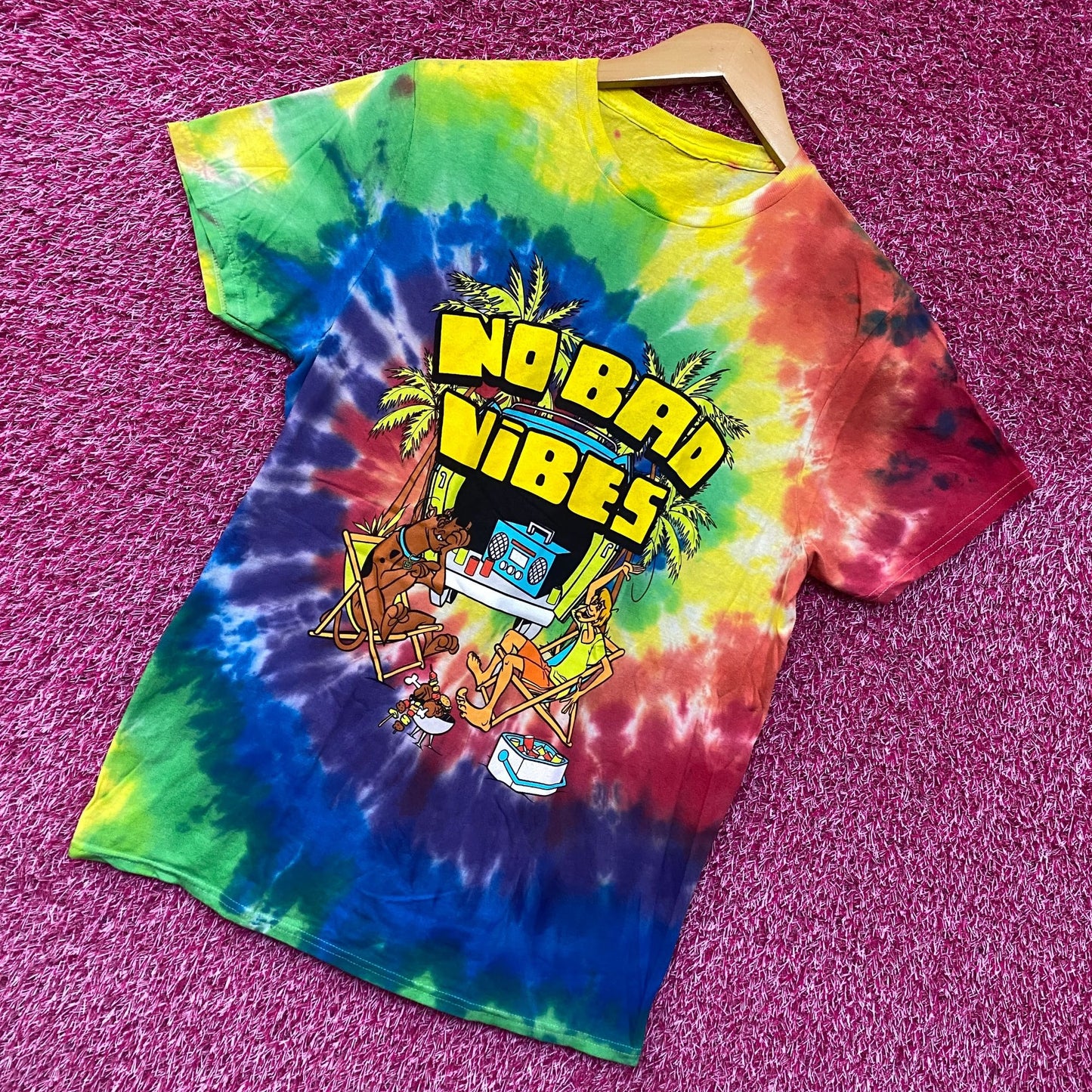 Scooby Doo No Bad Vibes tiedye Tshirt size medium