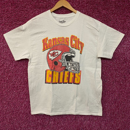 NFL Kansas City Chief Vintage Style Helmet Logo Football T-Shirt XL