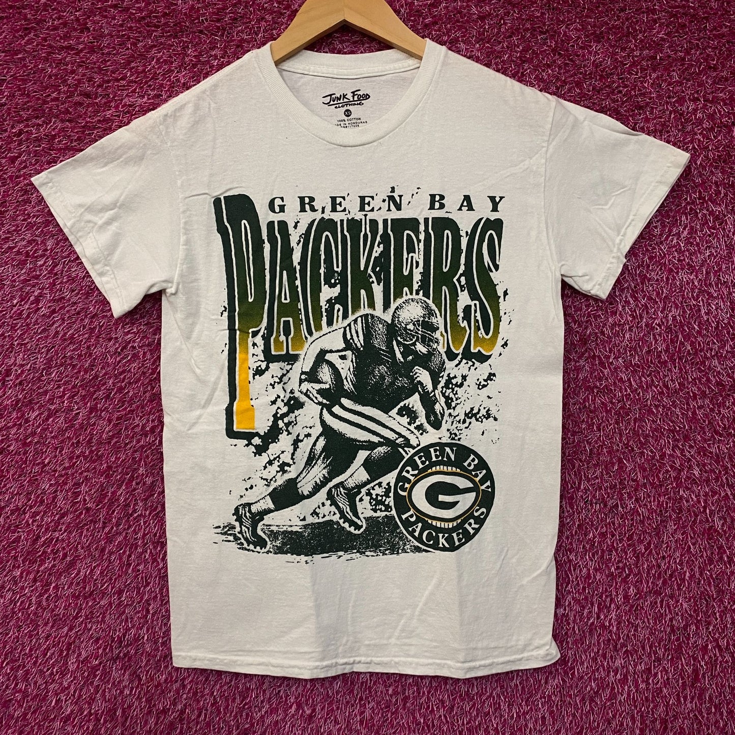 Junk Food Clothing NFL Green Bay Packers Rushing Flea Market T-Shirt Small