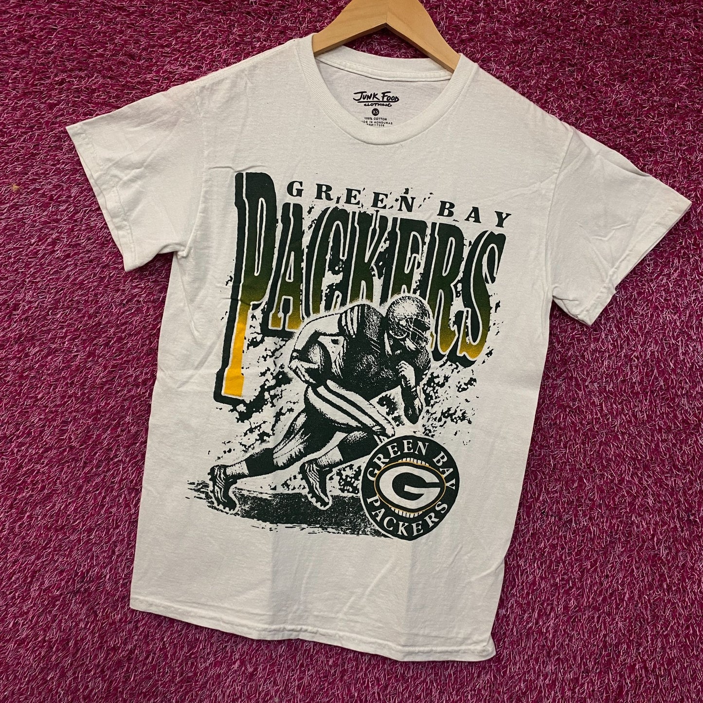 Junk Food Clothing NFL Green Bay Packers Rushing Flea Market T-Shirt Small