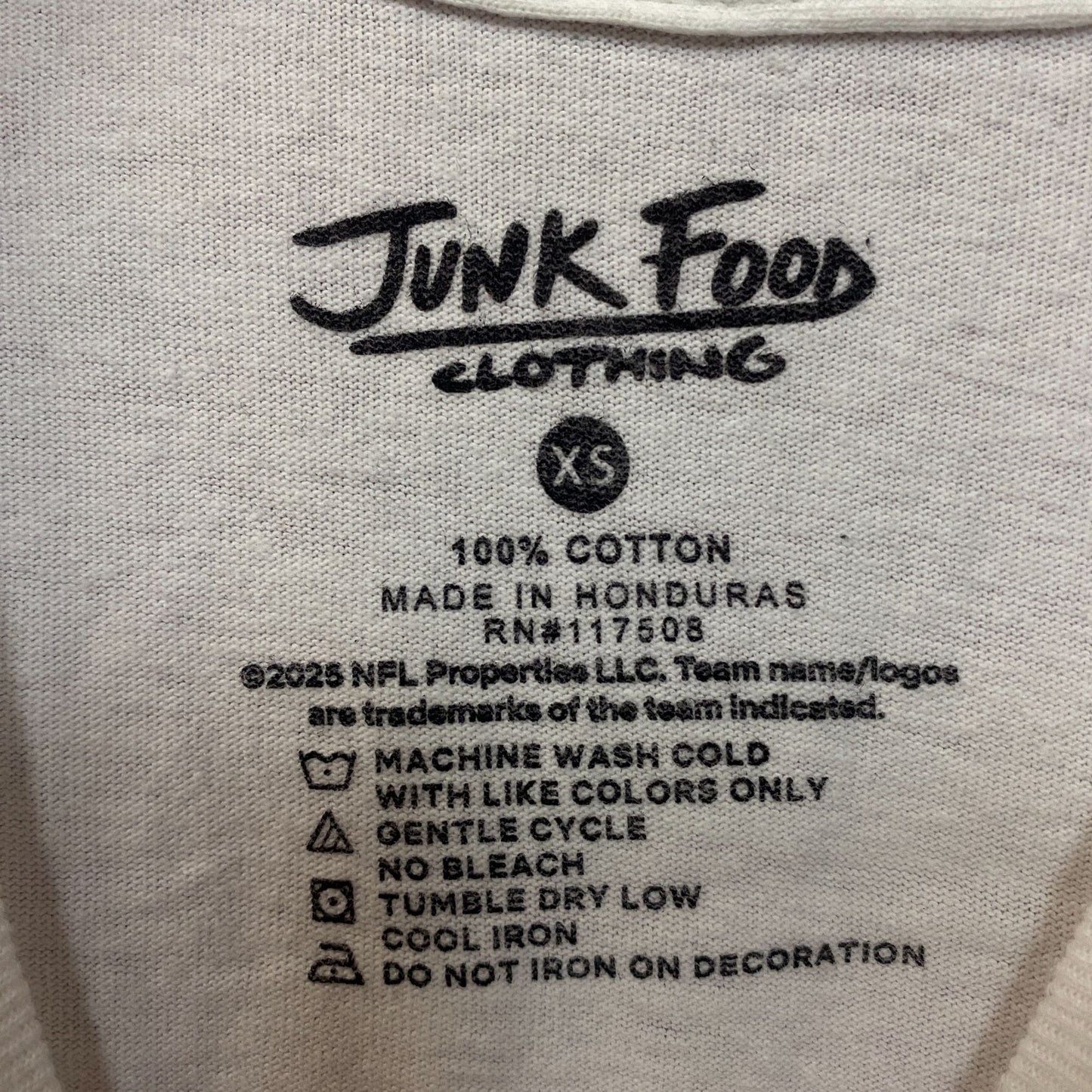 Junk Food Clothing NFL Green Bay Packers Rushing Flea Market T-Shirt Small