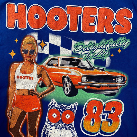 Hooters Delightfully Tacky Racing 83 Watch The Curves T-shirt Small