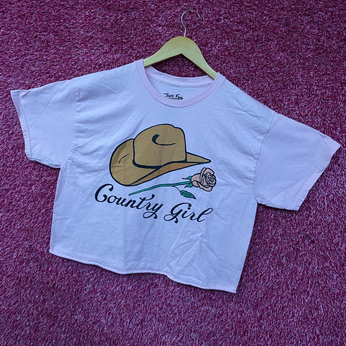 Junk Food Clothing Country Babe Cropped T-Shirt Medium