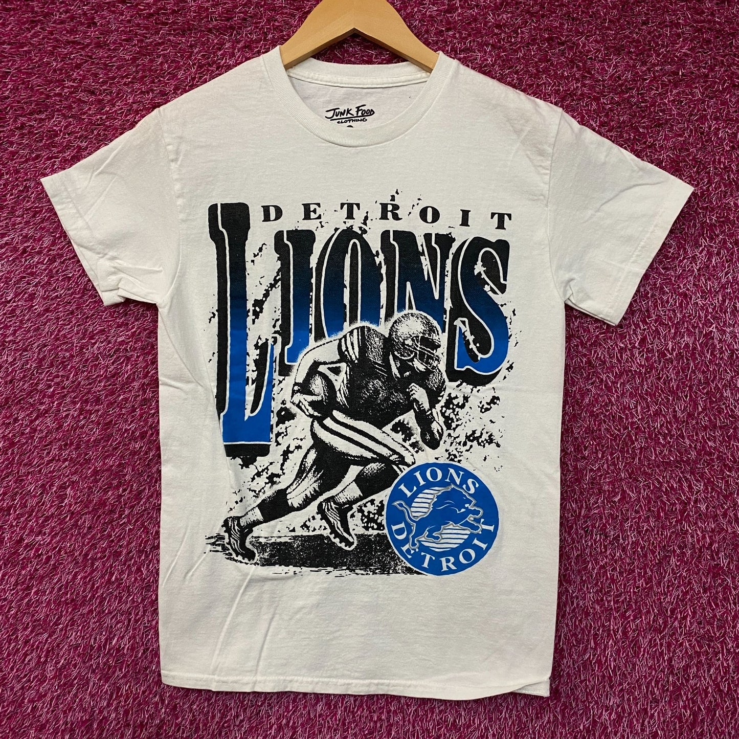 Junk Food Clothing NFL Detroit Lions Rushing Flea Market T-Shirt XS