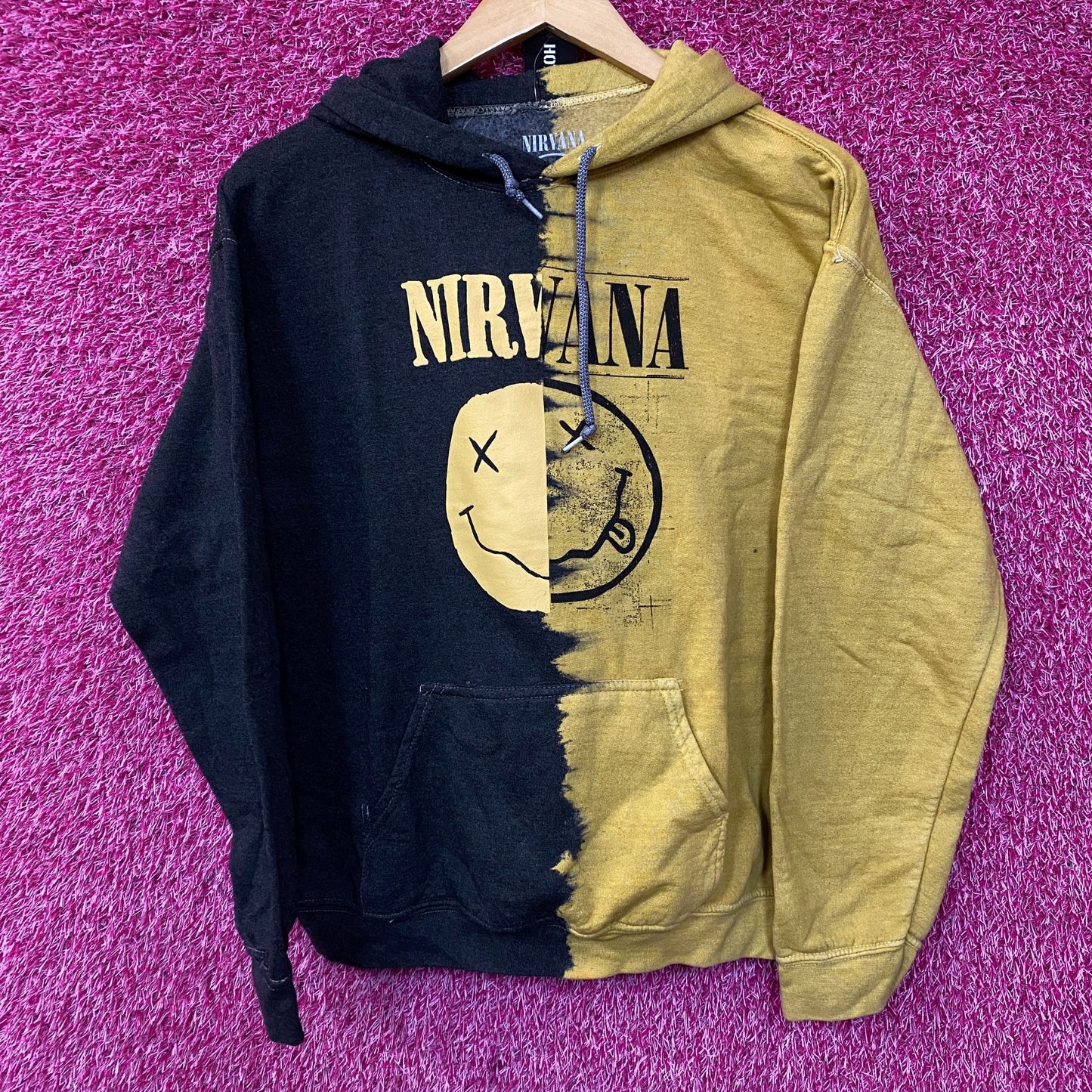 Nirvana Smiley Face Split Dye hoodie size Small