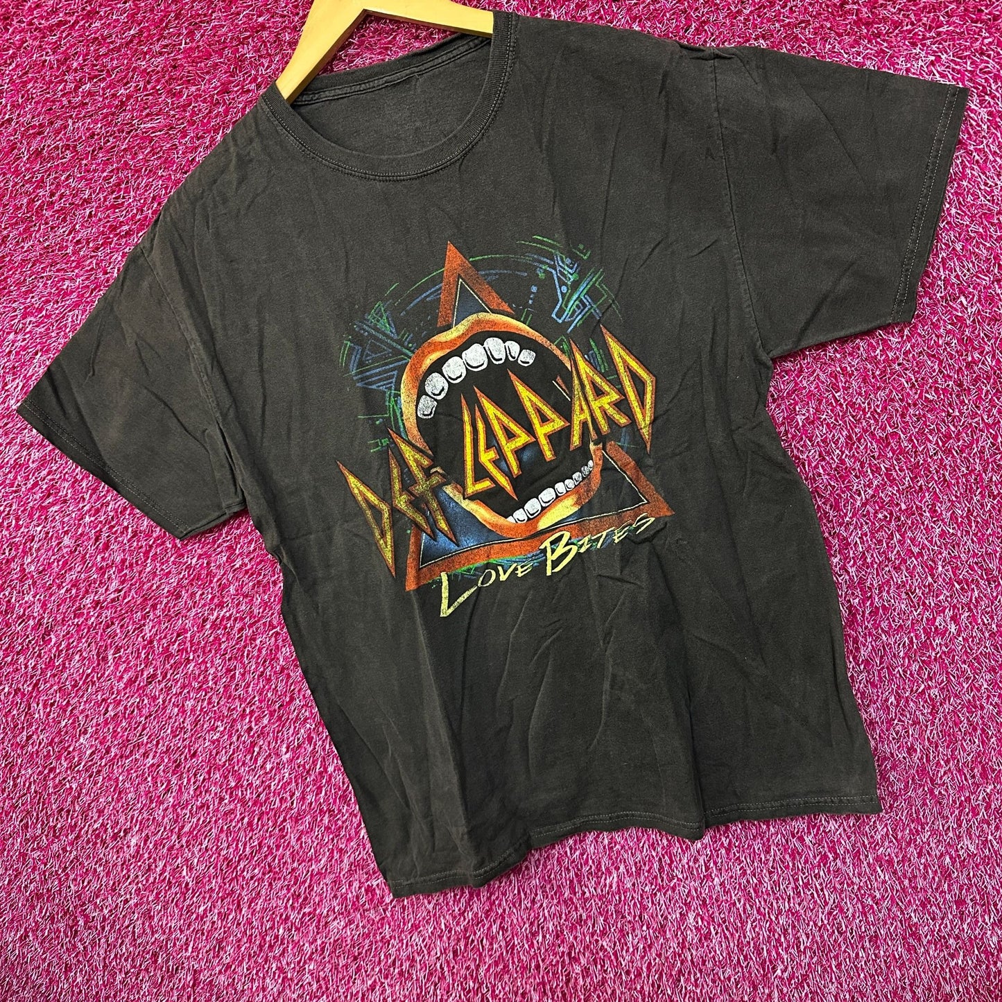 Def Leppard Loves Bites Mineral wash Rock Tshirt size Large