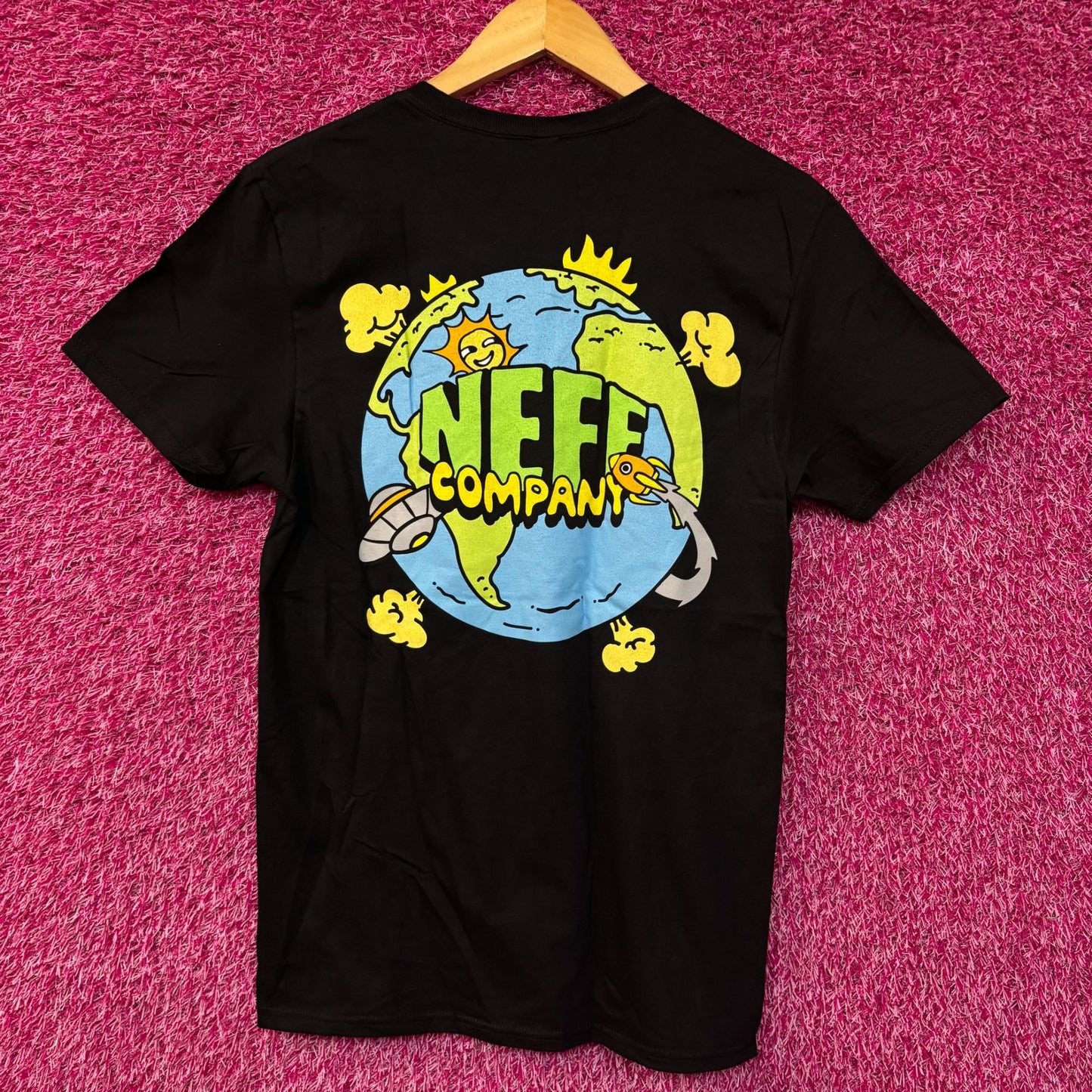 Neff Company Earth UFO Invasion Graphic Design T-Shirt Small
