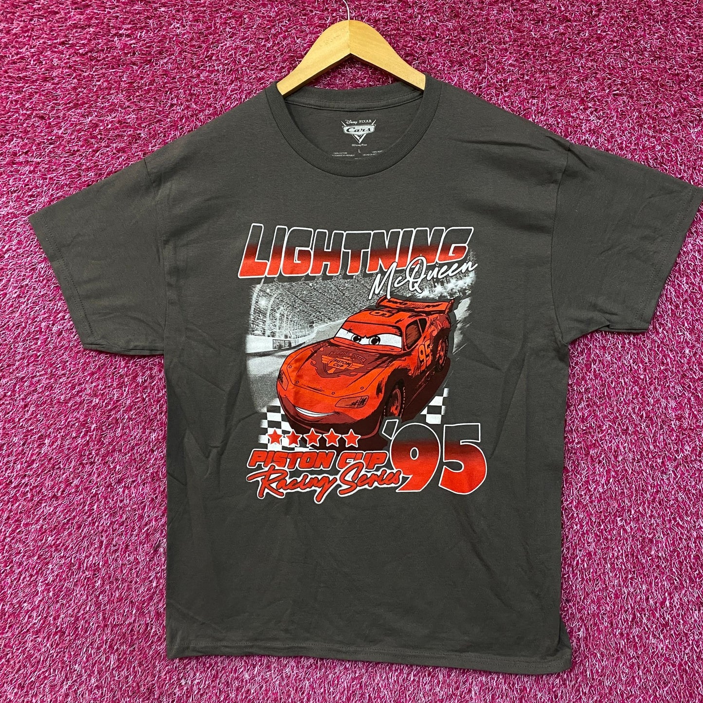 Disney Pixar Cars Lightning McQueen Piston Cup 95 T-Shirt Large