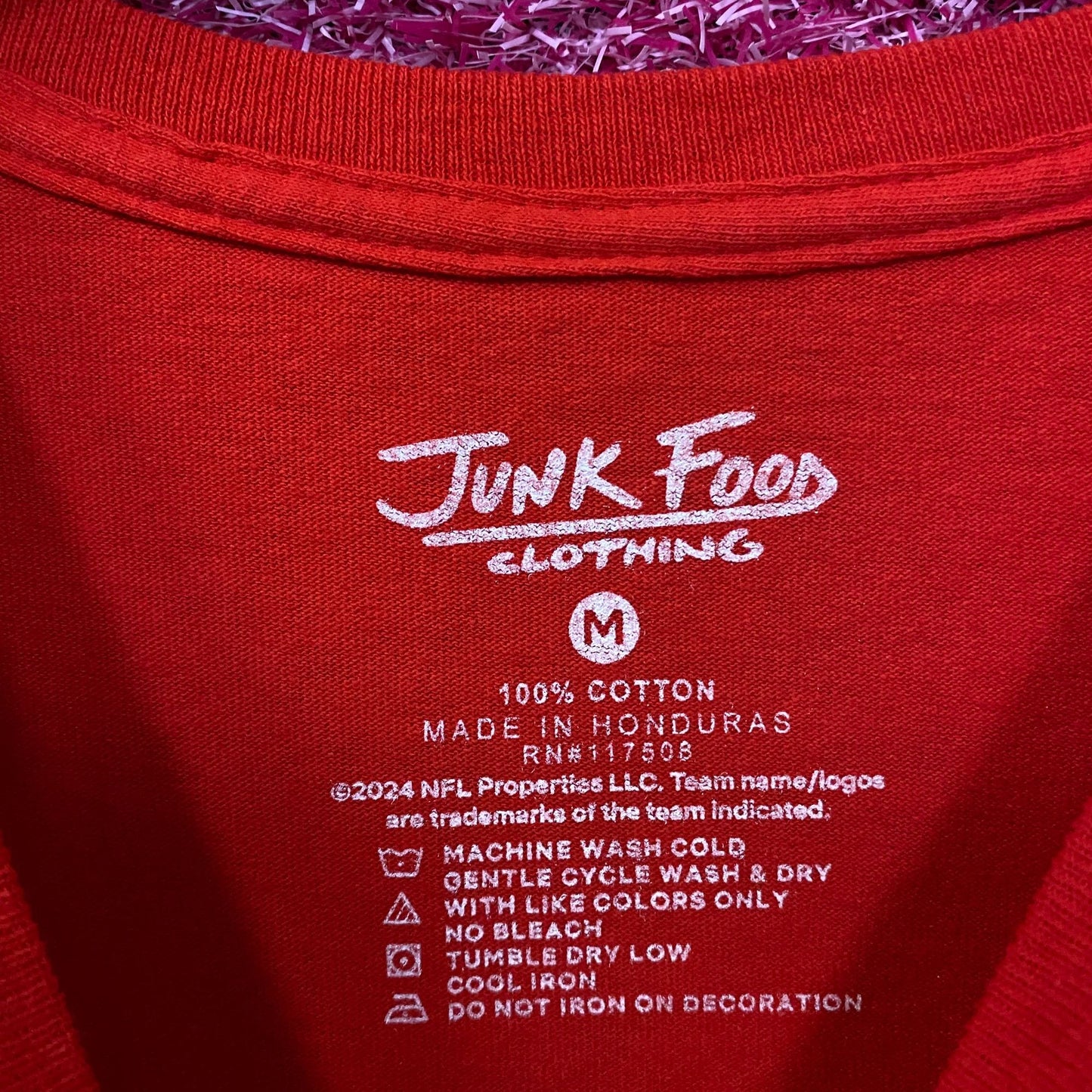 Junk Food Clothing Kansas City Chiefs Graphic T-Shirt Medium