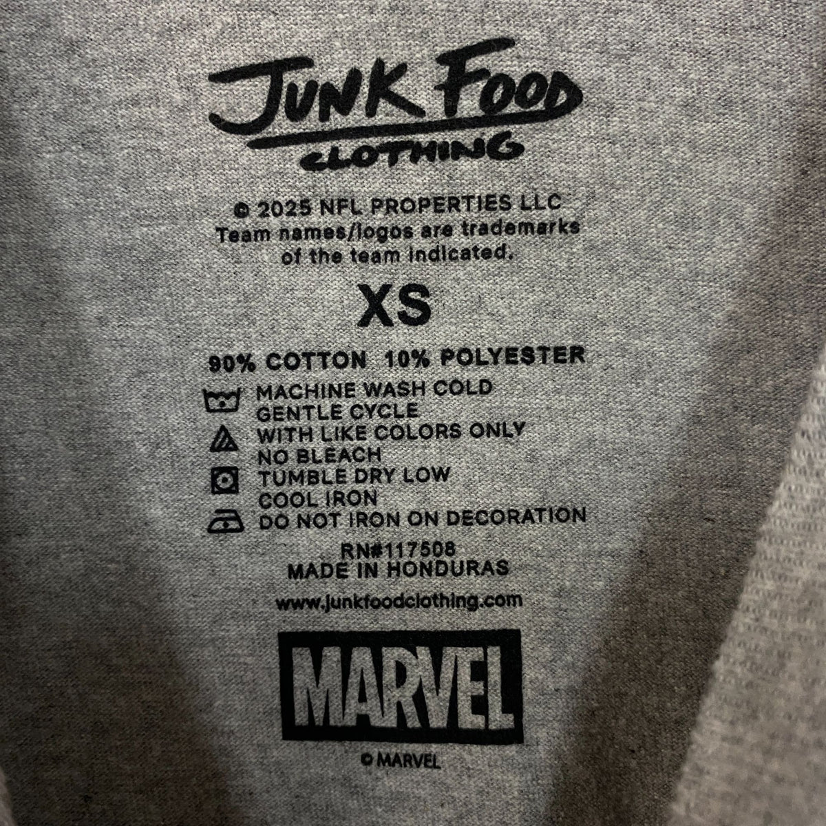 Junk Food Clothing x Marvel x NFL Chicago Bears Spider-Man Graphic T-Shirt XS