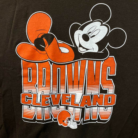 Junk Food x NFL Disney Mickey Mouse Kick Back Browns Cleveland Brown Shirt XL