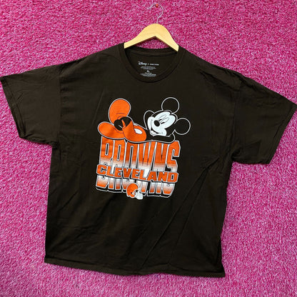 Junk Food x NFL Disney Mickey Mouse Kick Back Browns Cleveland Brown Shirt XL