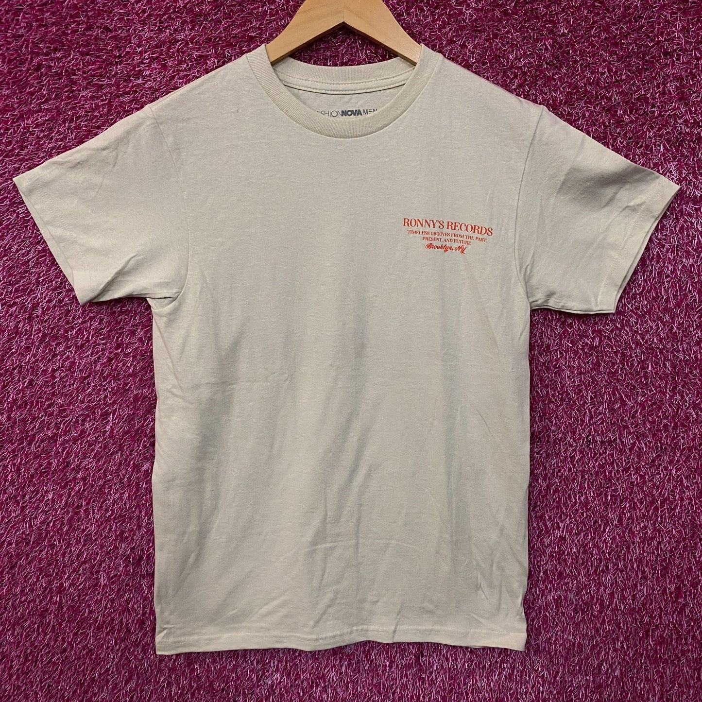Fashion Nova Ronny's Records Brooklyn NYC Graphic T-Shirt Small