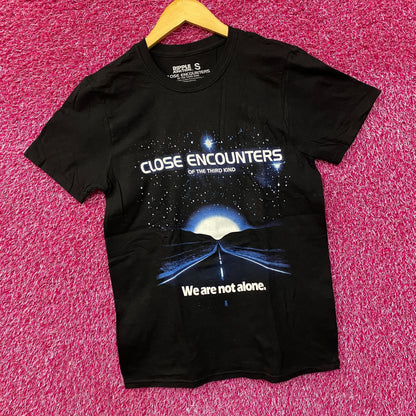 Close Encounters of the Third Kind We Are Not Alone T-Shirt Small