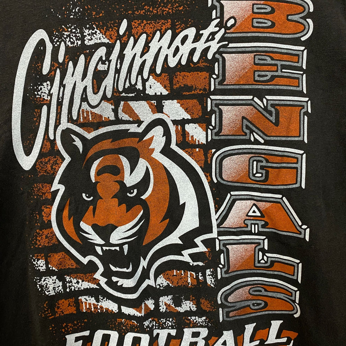 Junk Food Clothing Women's NFL Cincinnati Bengals Brick Retro Tee Medium