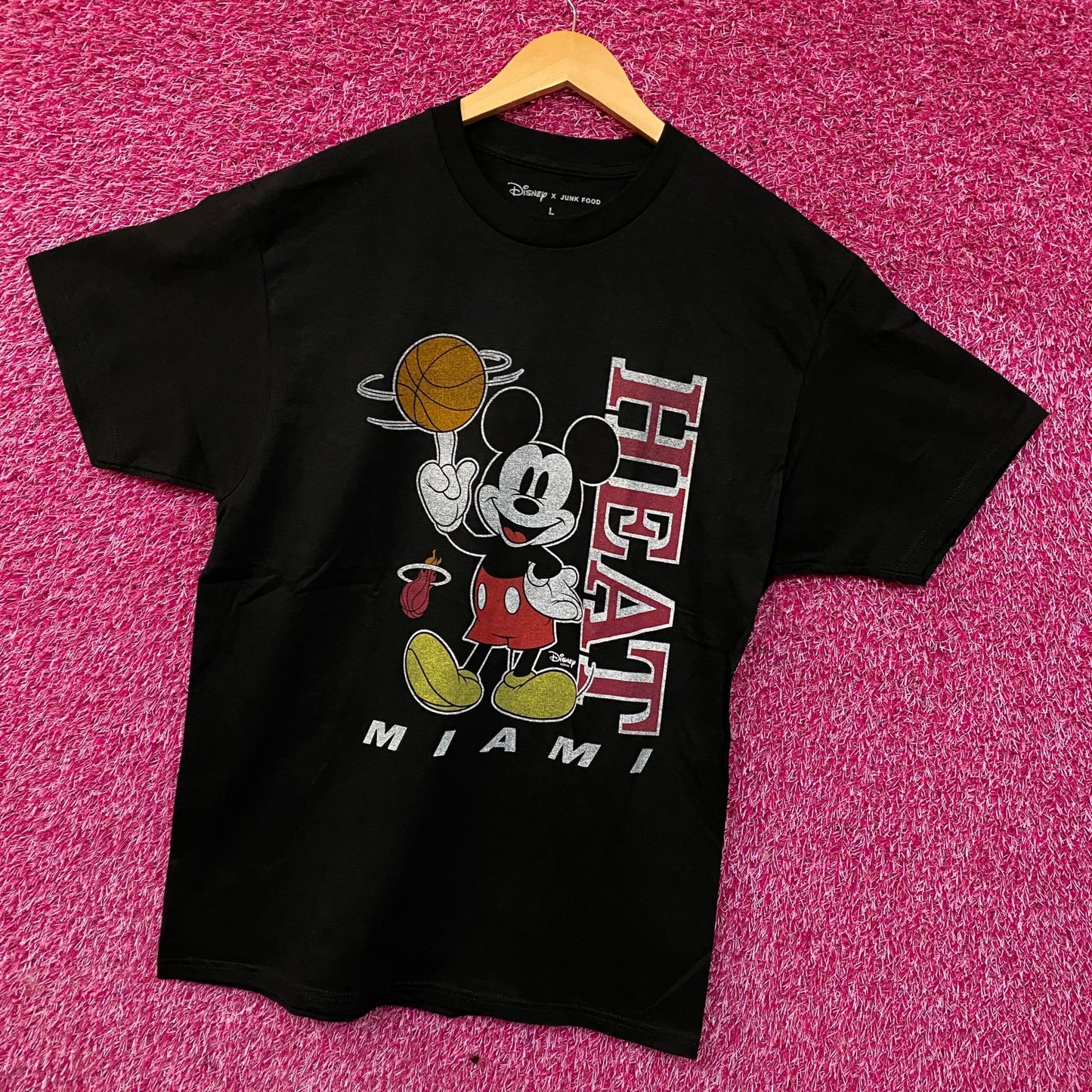 Disney x Junk Food Miami Heat Vintage Mickey Baller T-Shirt Large