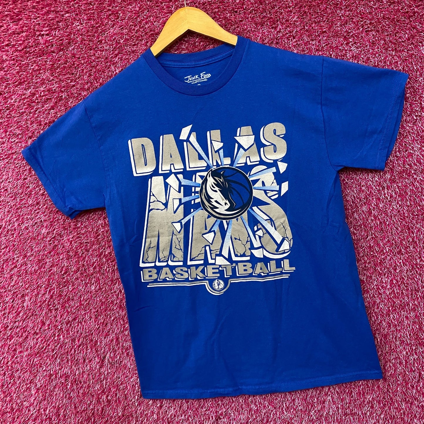 Junk Food Dallas Mavericks Break Through Basketball T-Shirt Small
