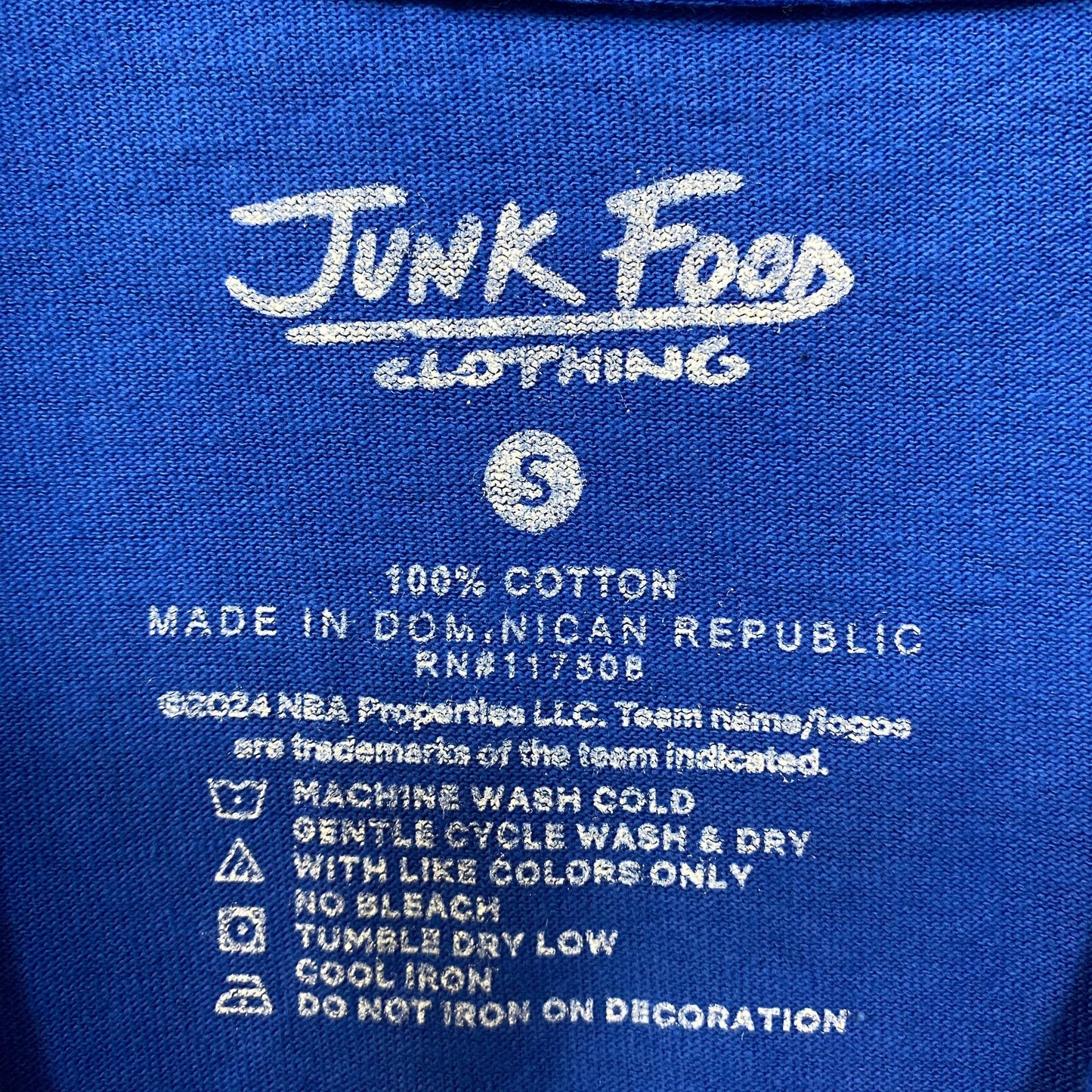 Junk Food Dallas Mavericks Break Through Basketball T-Shirt Small