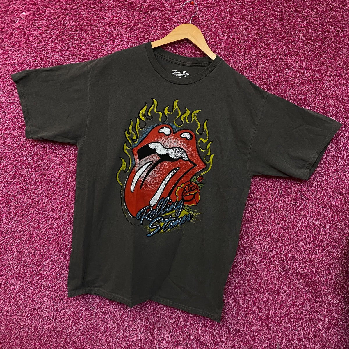 The Rolling Stones Flaming Hot Lips Graphic Rock T-Shirt Large
