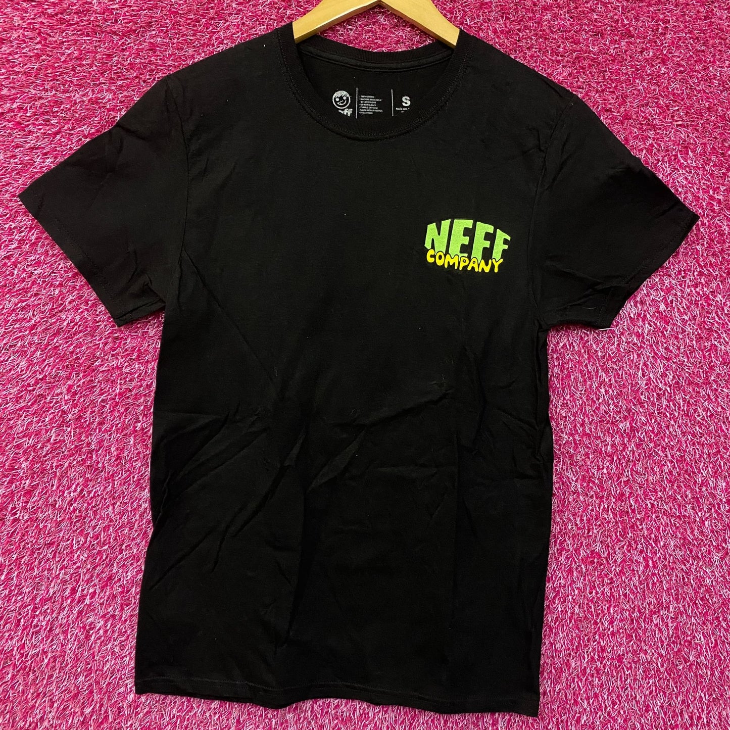 Neff Company Earth UFO Invasion Graphic Design T-Shirt Small